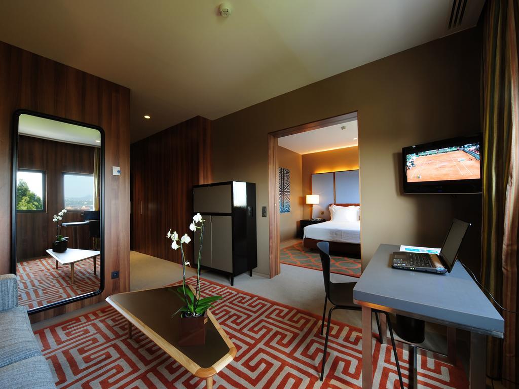 Hotel De Guimaraes Business & Spa Exteriör bild